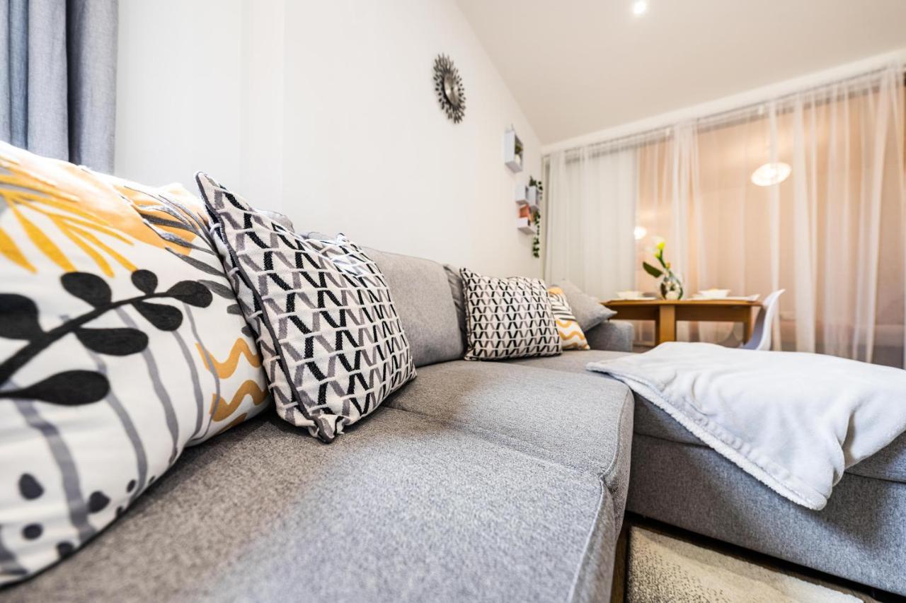 Mission Wave - Venture Apartment Staines-upon-Thames Exterior foto